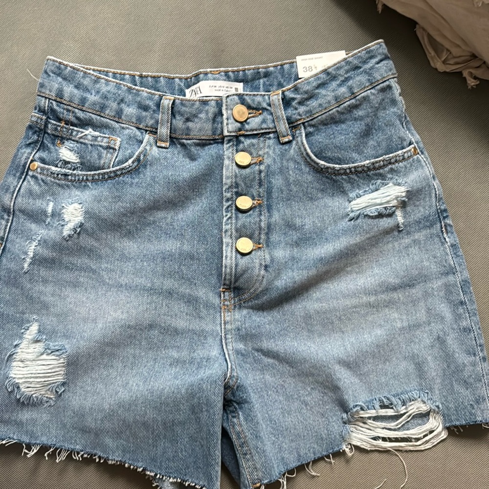 Zara brand new high rise shorts